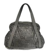 Pre-owned Leather handbags Chanel Vintage , Gray , Dames