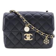 Pre-owned Leather shoulder-bags Chanel Vintage , Black , Dames