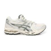 Stijlvolle Sneakers voor Actieve Levensstijl Asics , Beige , Heren