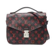 Pre-owned Canvas handbags Louis Vuitton Vintage , Red , Dames