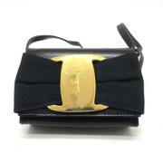 Pre-owned Leather shoulder-bags Salvatore Ferragamo Pre-owned , Black ...