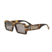 Stijlvolle zonnebril voor je look Fendi , Multicolor , Unisex