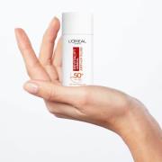 L'Oréal Paris Revitalift Clinical Vitamin C UV Fluid SPF 50+ Moisturis...