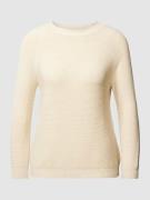 Gebreide pullover in wit met ronde hals, model 'LINZ'