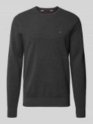 Gebreide pullover met ronde hals