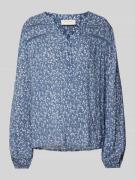 Blouse van pure viscose met V-hals, model 'Adney'