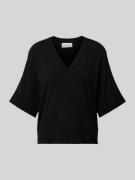 Oversized T-shirt van viscose met V-hals, model 'Eslina'