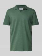 Regular fit poloshirt met V-hals