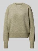 Gebreide pullover met extra brede schouders