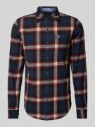 Slim fit vrijetijdsoverhemd met labelpatch, model 'Lumberjack'