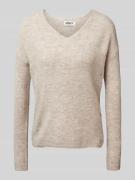 Regular fit gebreide pullover met V-hals, model 'CAMILLA'