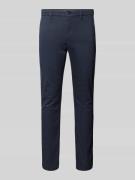 Slim fit chino met knoop- en ritssluiting, model 'BLEECKER'