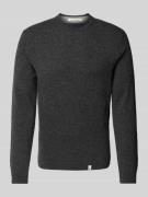 Gebreide pullover met labeldetails