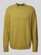 Gebreide pullover met extra brede schouders