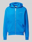 Essentials hoodie met ritssluiting en logo