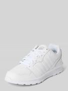 Sneakers met vetersluiting