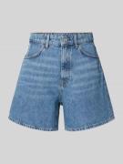 Relaxed fit jeansbermuda met steekzakken