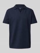 Regular fit poloshirt met V-hals