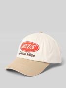 Pet met labelstitching