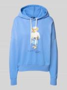 Relaxed fit hoodie met extra brede schouders