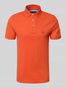 Slim fit poloshirt van een mix van katoen en elastaan