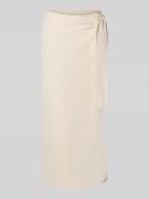 Linnen rok in wikkellook