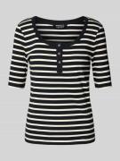 T-shirt met knoopsluiting, model 'CHADIA'