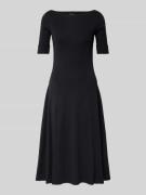 Midi-jurk met ronde hals, model 'MUNZIE'