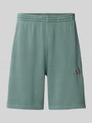 Relaxed fit korte broek met logostitching, model 'Aurivy'