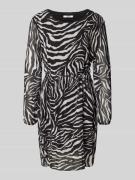 Knielange jurk met strikceintuur