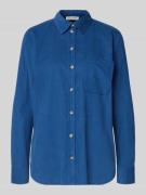 Relaxed fit overhemdblouse in ribcordlook met borstzak