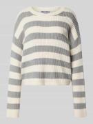 Gebreide pullover met ronde hals