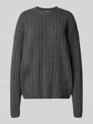 Gebreide pullover met kabelpatroon