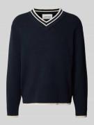 Gebreide pullover met ribboorden, model 'Cobek'