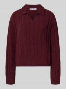 Gebreide pullover met V-hals en platte kraag