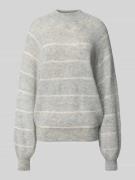 Oversized gebreide pullover met opstaande kraag, model 'LARELY'