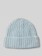 Muts van wolmix met omslag