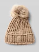 Gebreide muts met wol en pompon