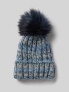 Gebreide muts met wol en pompon