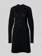 Uitlopende gebreide jurk van viscosemix, model 'FUCCIA'