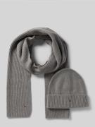 Muts en sjaal in een set van een mix van katoen en kasjmier met cadeau...