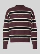 Gebreide pullover met streepmotief en labelstitching