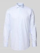 Regular fit zakelijk overhemd van katoen met kentkraag