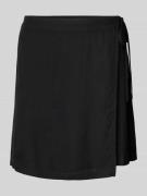 Licht uitlopende minirok in wikkellook, model 'PIA'