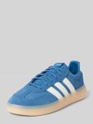 Sneakers met vetersluiting