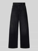 High loose fit jeans met labeldetail, model 'Skater'