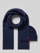 Sjaal en muts van wol in een set met cadeaubox