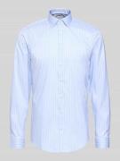 Slim fit zakelijk overhemd met kentkraag