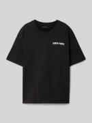 Relaxed fit T-shirt met ronde hals, model 'GEO'