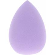 By Lyko Soft Blending Sponge